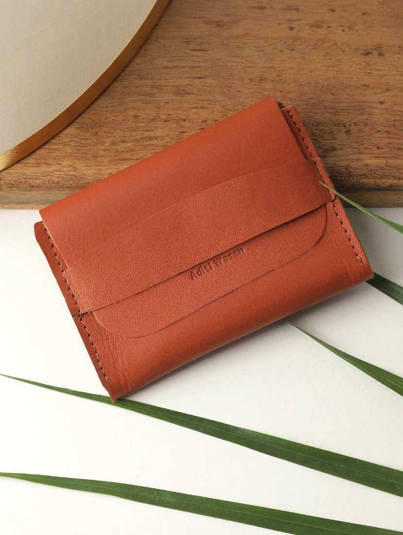 tan leather card holder - 19476146 -  Standard Image - 5