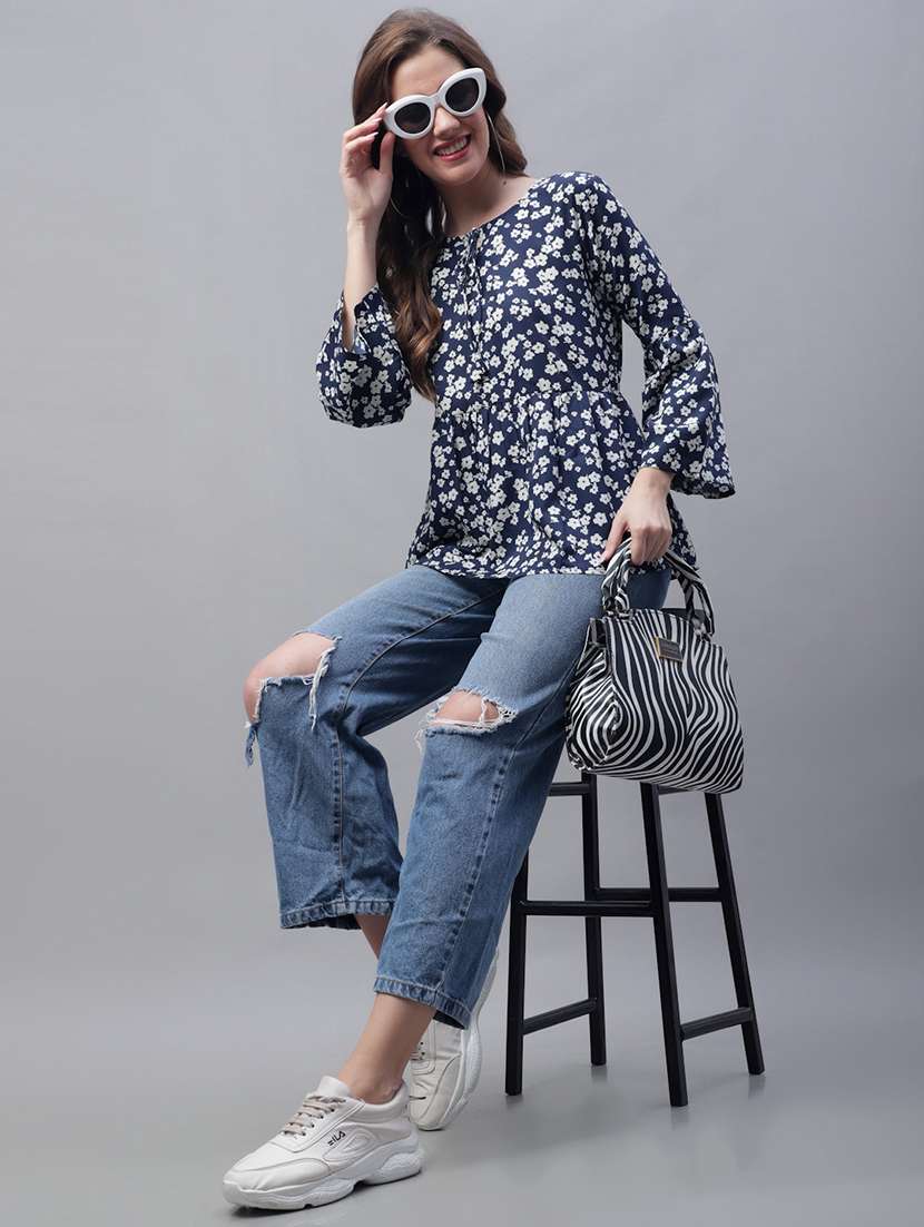 navy blue crepe a line top - 19490101 - Standard Image - 3