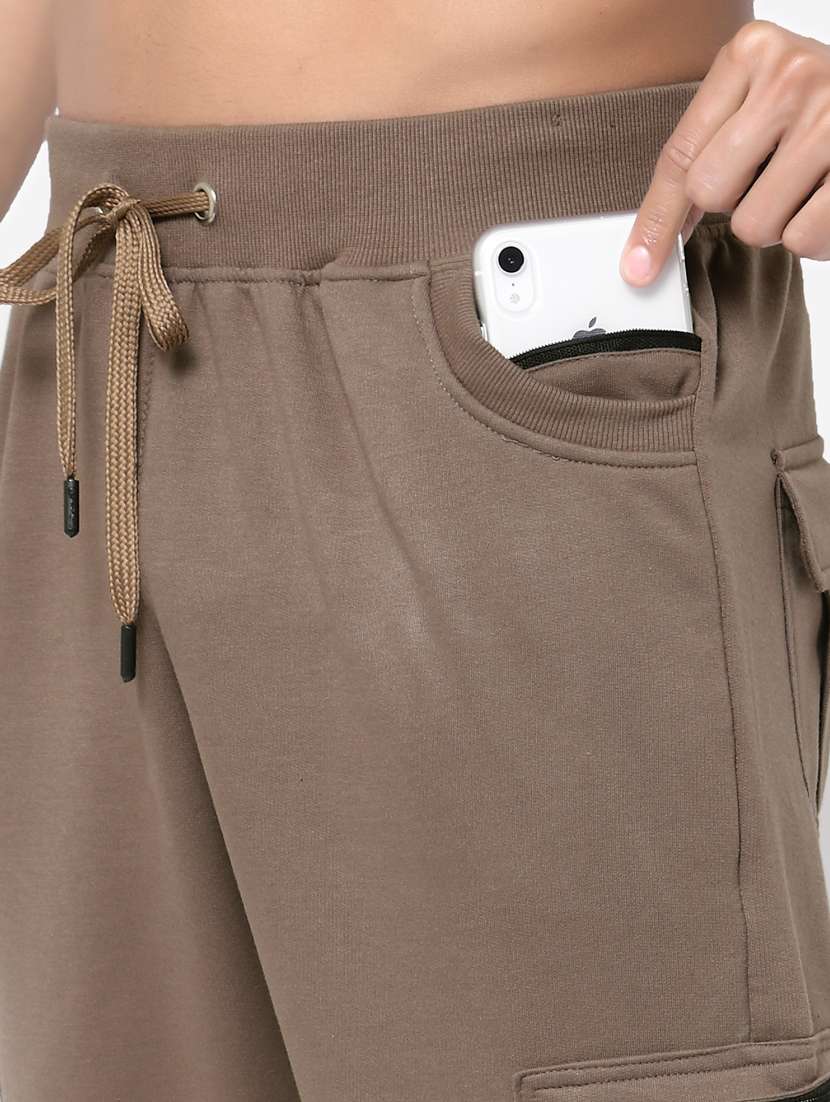 men solid cotton cargo three-fourth - 19494385 -  Standard Image - 5