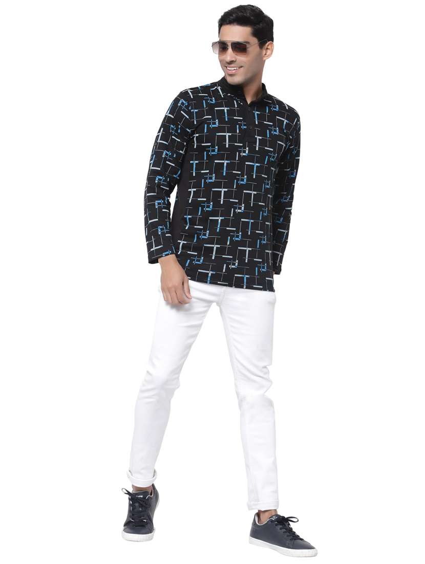 men standing collar printed t-shirt - 19495131 -  Standard Image - 3