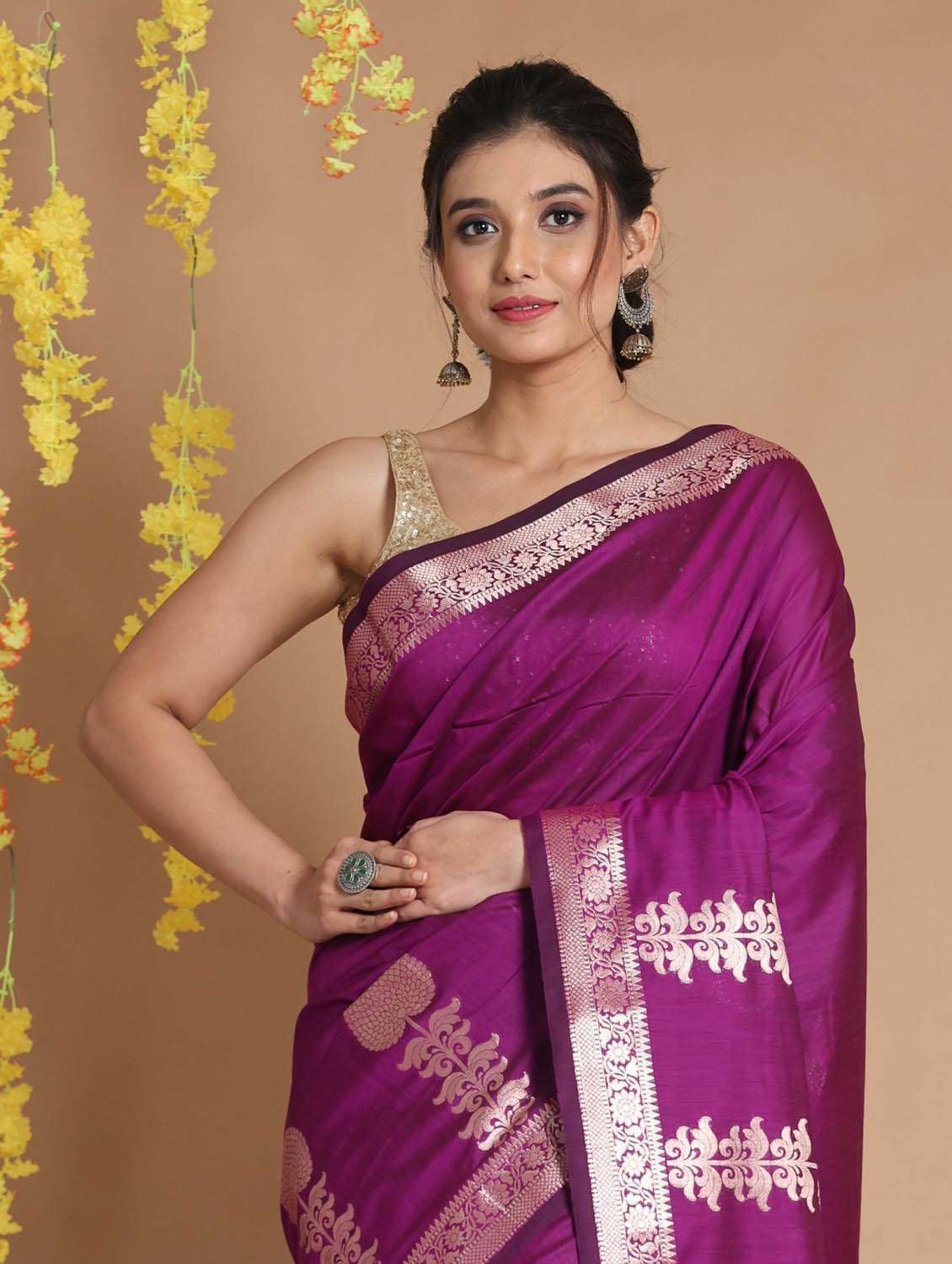 women's self design purple colored saree with blouse - 19498334 -  Standard Image - 3