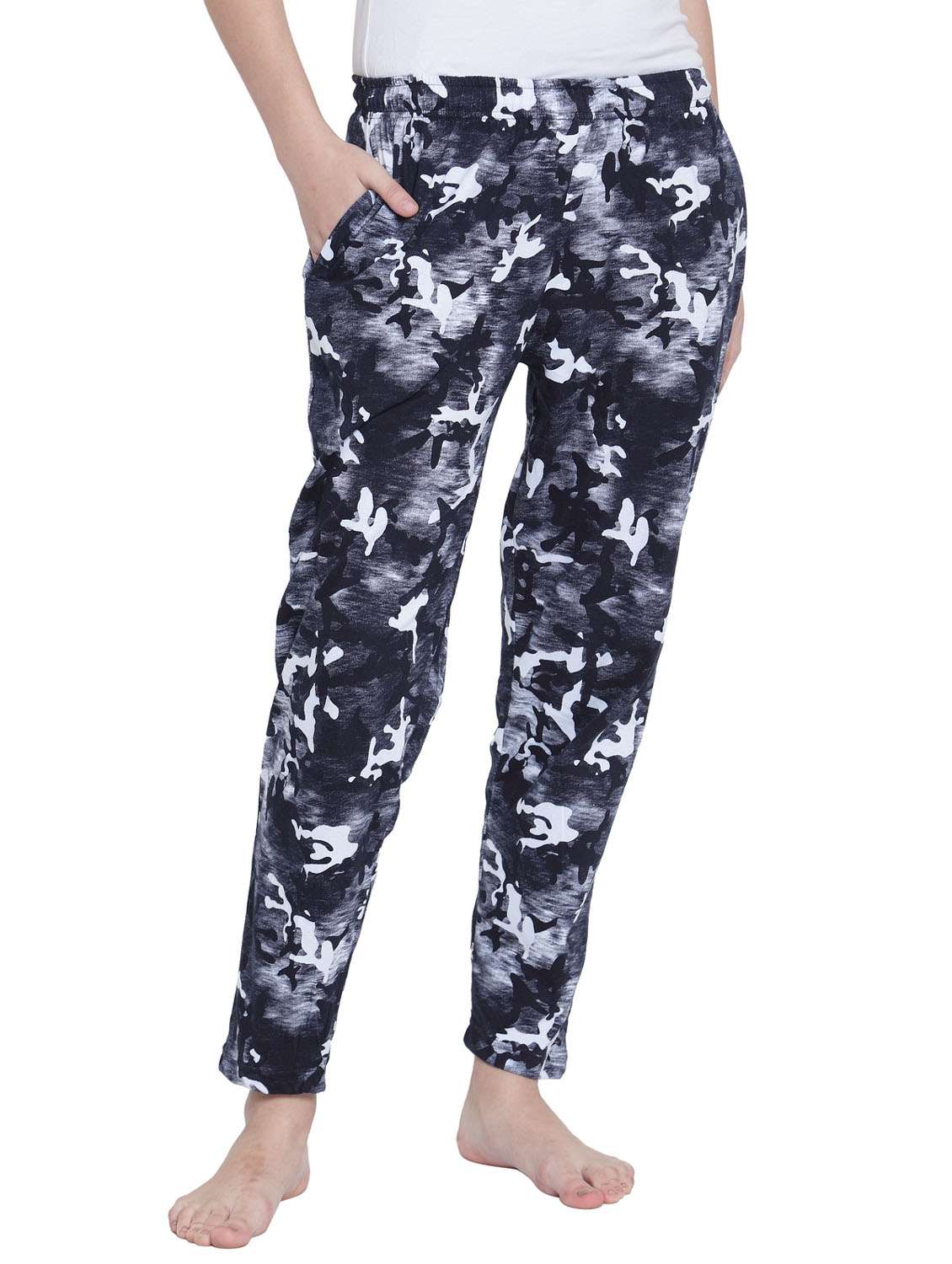 mid rise printed track pant
