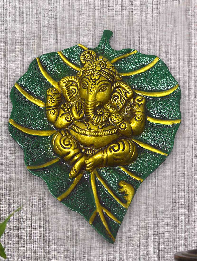 wall hanging sculpture by gunnu sales - 19518872 -  Standard Image - 3