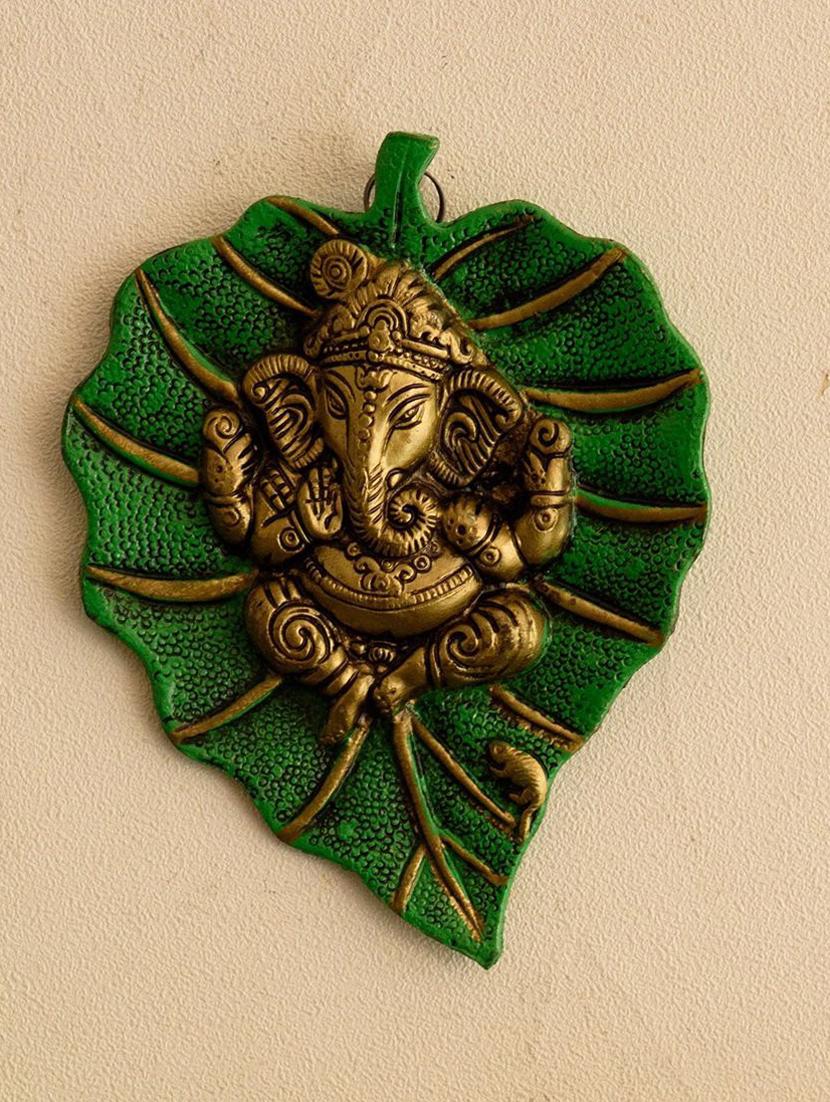 handcrafted decorative showpiece by gunnu sales