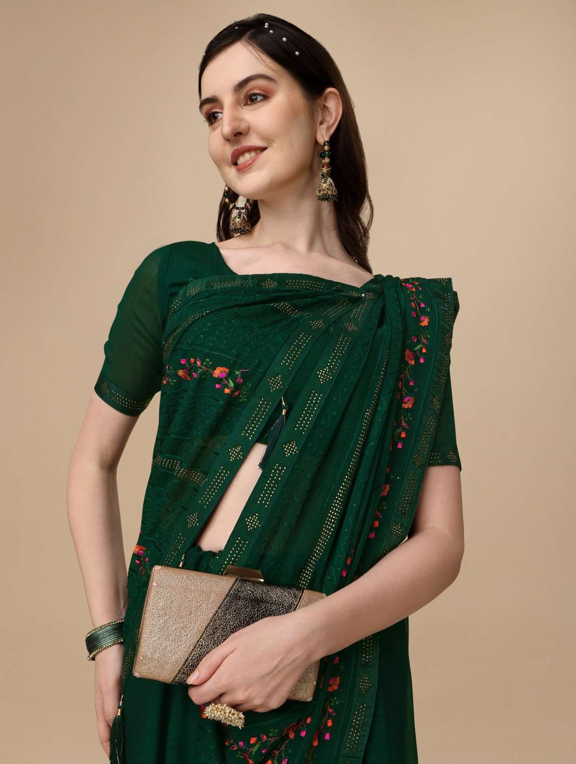 women's embroidered saree - 19533466 - Standard Image - 3
