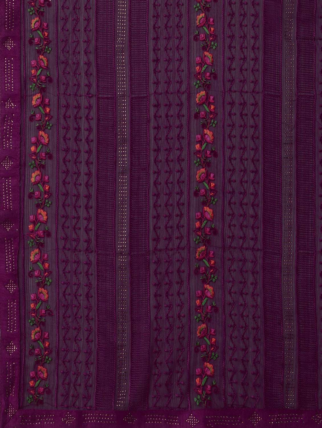 women's embroidered saree with blouse - 19533469 - Standard Image - 5