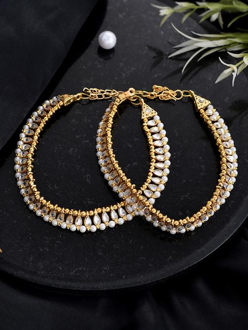 gold plated traditional kundan payal for women - 19536455 - Standard Image - 0