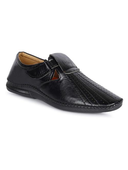 men's solid slip on sandal - 19539163 - Standard Image - 0