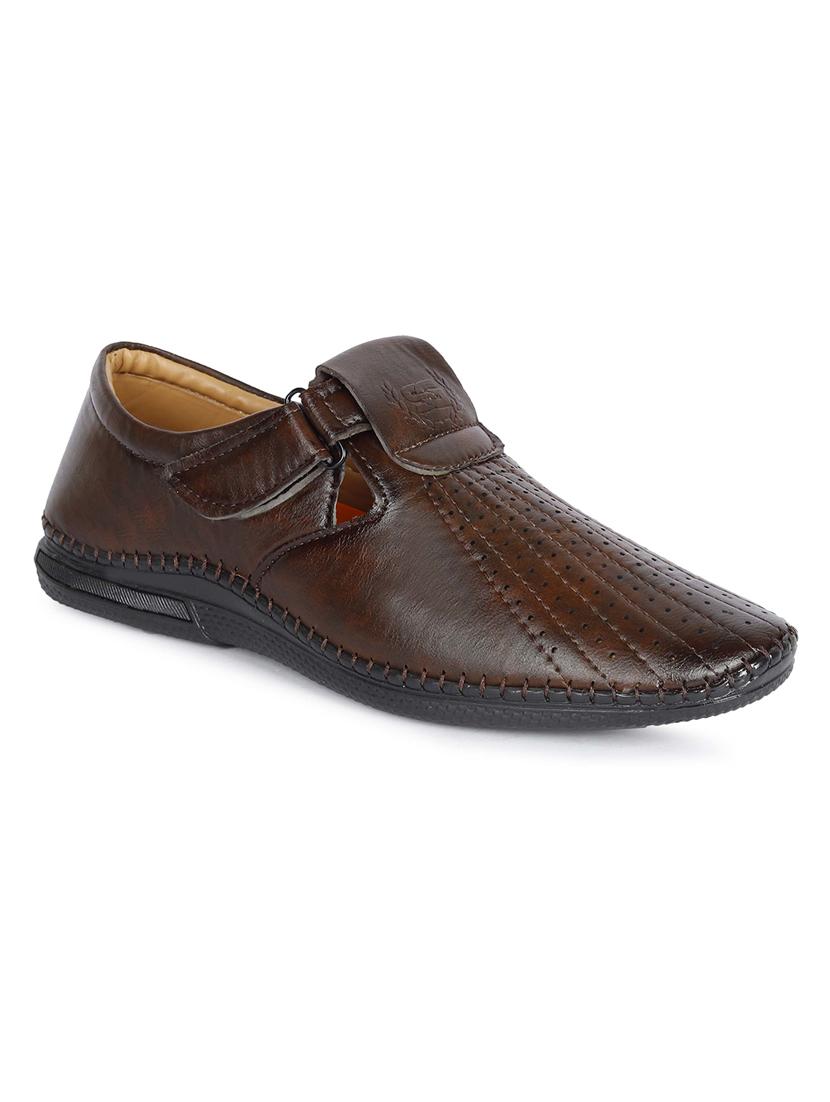 men's solid slip on sandal  - 19539164 -  Zoom Image - 0
