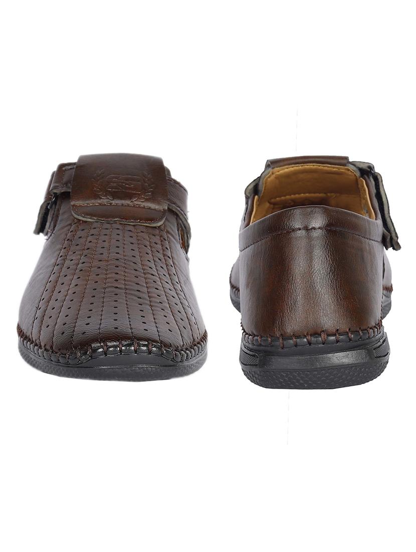 men's solid slip on sandal - 19539164 - Standard Image - 3