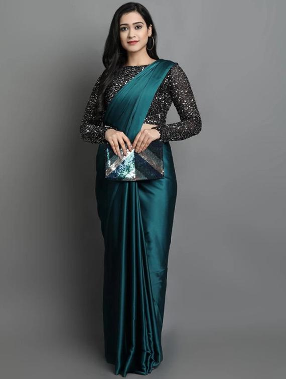 green self design saree with blouse - 19567359 - Zoom Image - 0