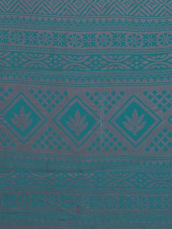 light green self design saree with blouse - 19568435 - Standard Image - 3