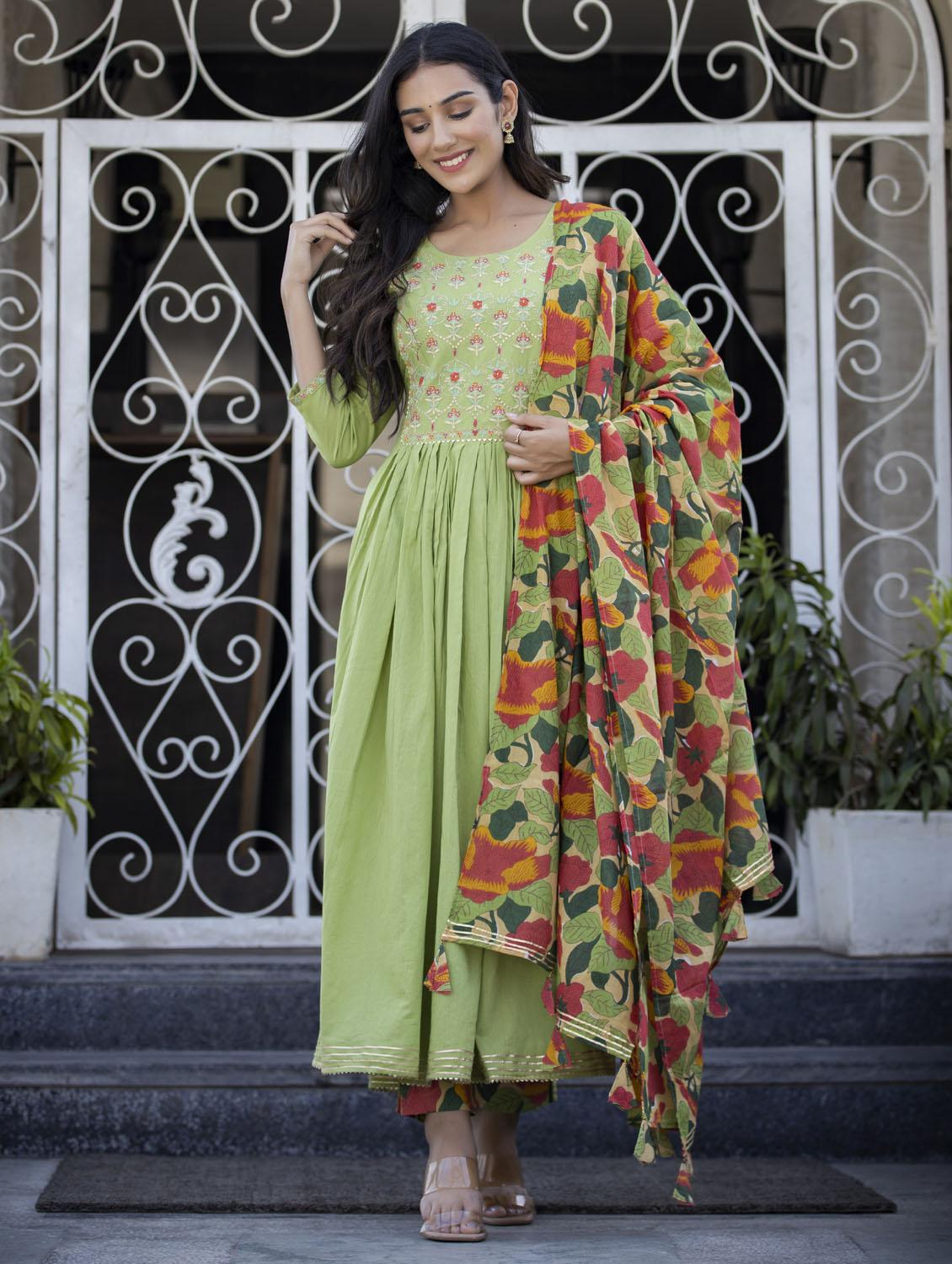 embroidered suit set - 19577837 -  Zoom Image - 0