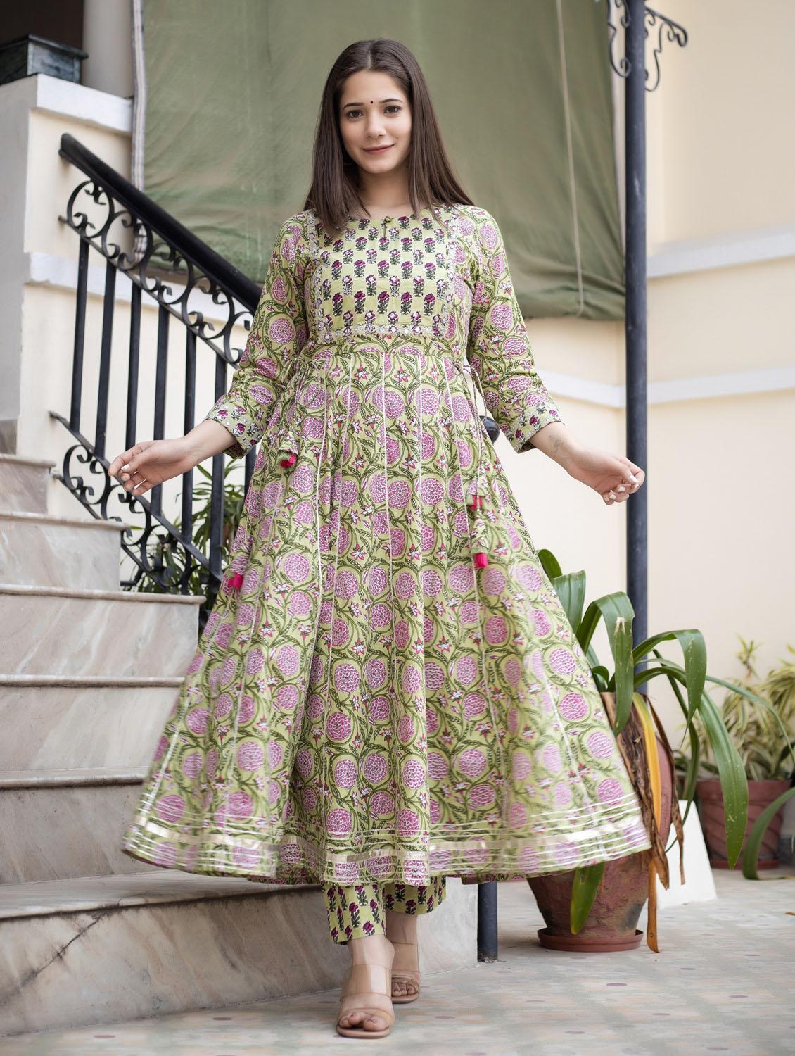 round neck kurta pant set - 19577859 - Zoom Image - 0