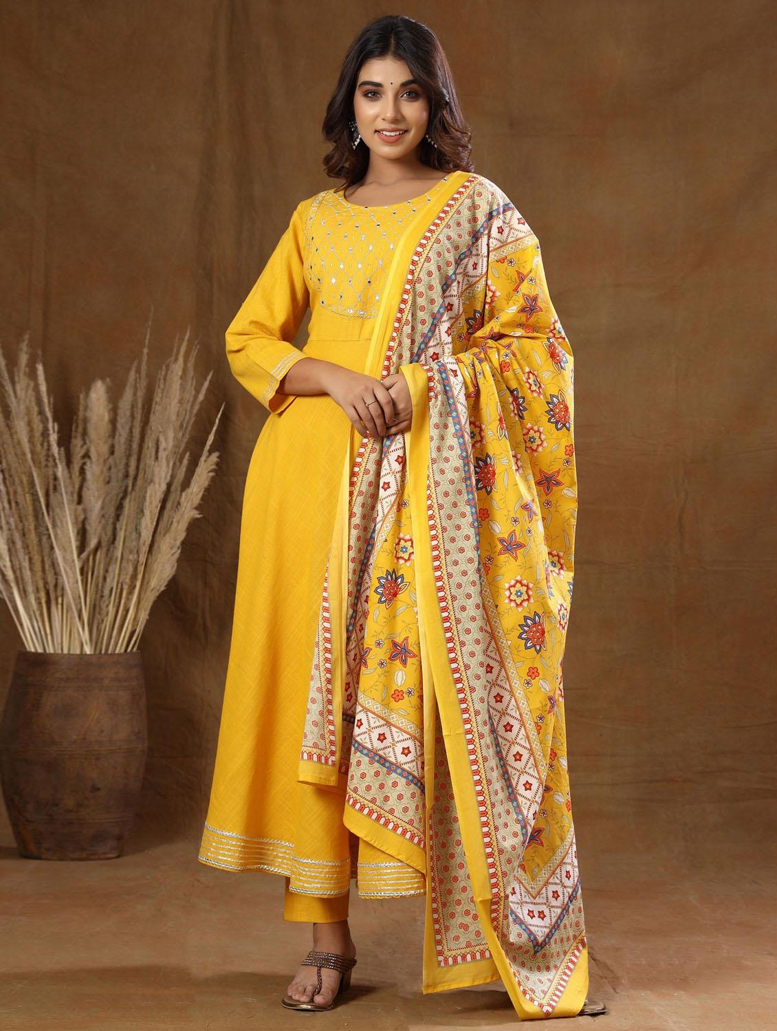 round neck kurta pant set - 19577893 - Zoom Image - 0