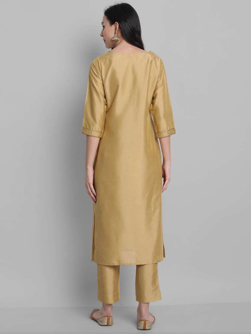 women three quarter sleeve kurta pant with dupatta set - 19578676 -  Standard Image - 3