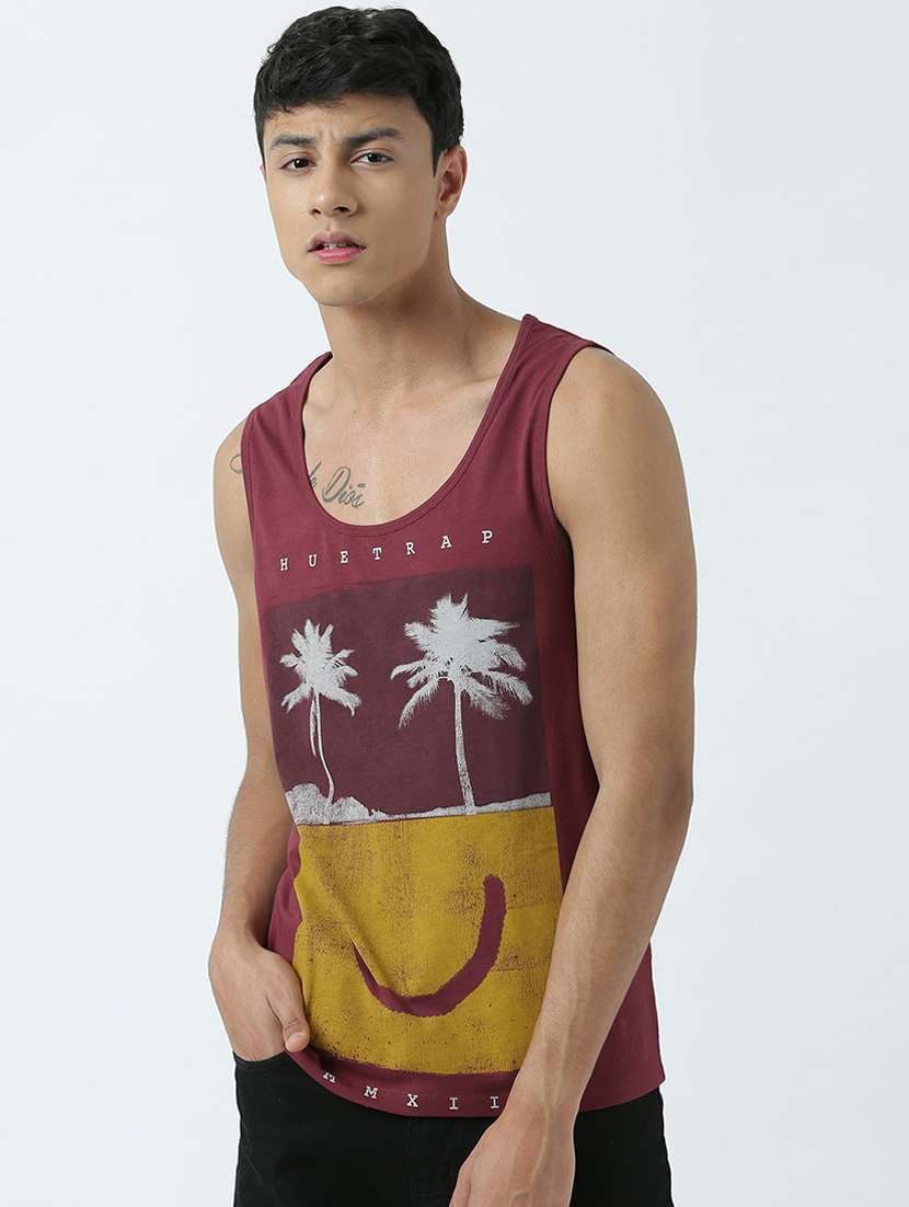 scoop neck printed regular vest