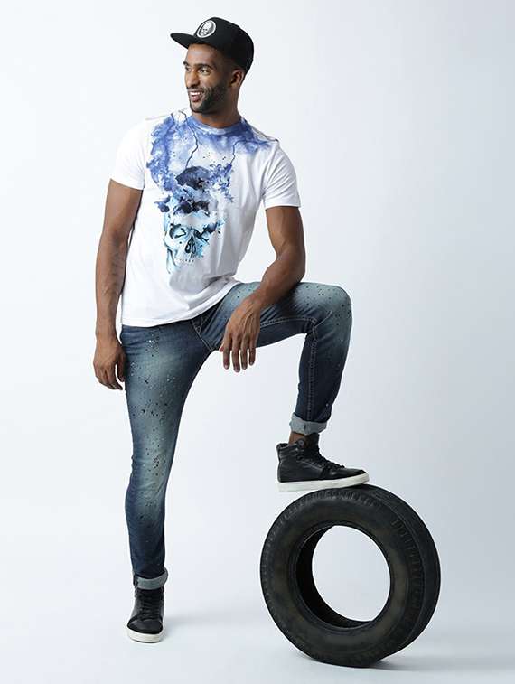 white printed cotton blend regular t-shirt - 19581290 -  Standard Image - 3