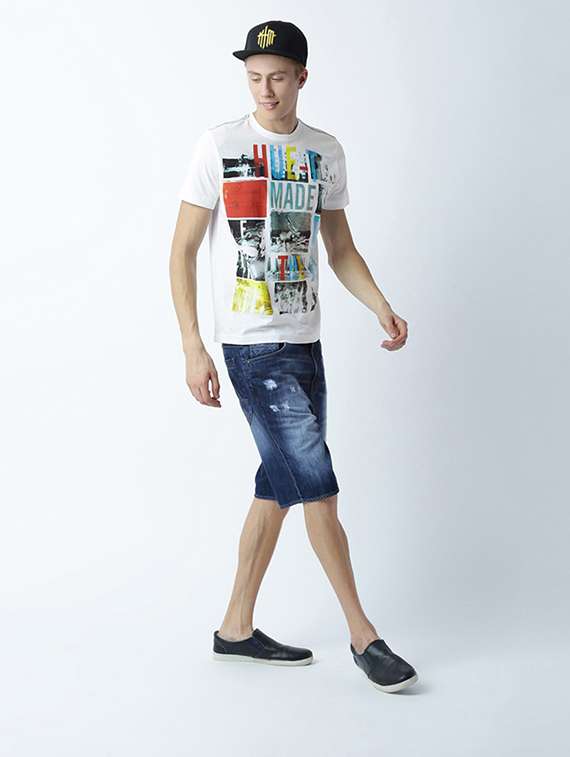 white graphic print cotton blend regular t-shirt - 19581496 - Standard Image - 3