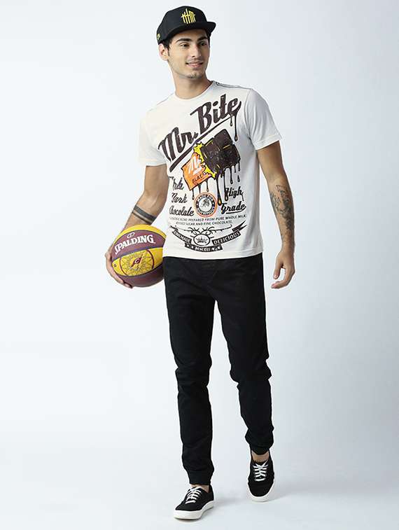 round neck printed regular t-shirt - 19581547 -  Standard Image - 3