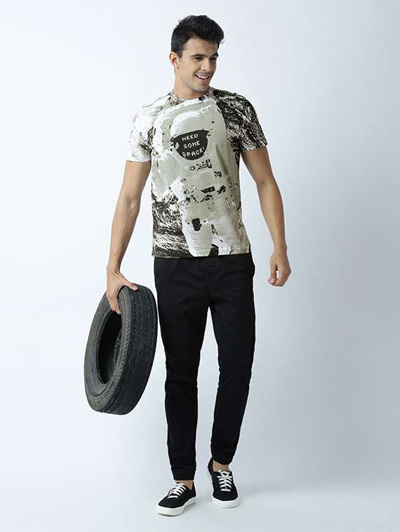 men crew neck printed regular t-shirt - 19581665 -  Standard Image - 3