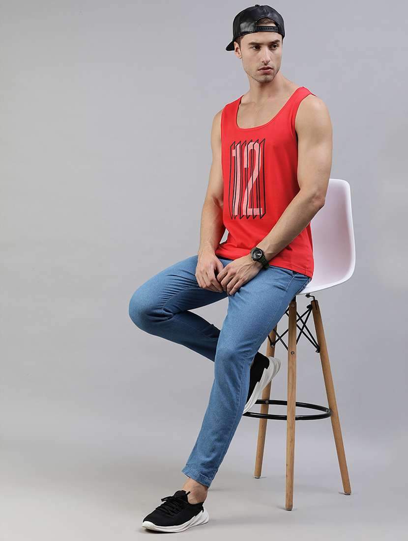 men printed sleeveless vest - 19581810 - Standard Image - 3