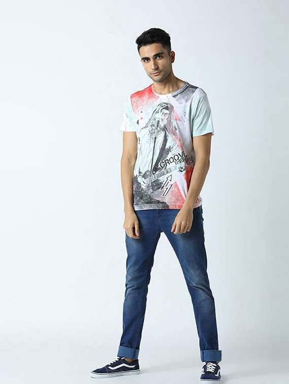 men crew neck front print t-shirt - 19581949 -  Standard Image - 3
