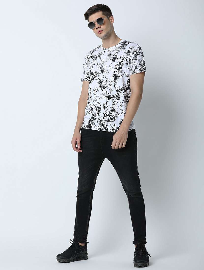 men crew neck front print t-shirt - 19581973 -  Standard Image - 3