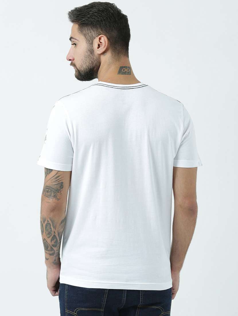 men round neck front print t-shirt - 19582044 -  Standard Image - 3