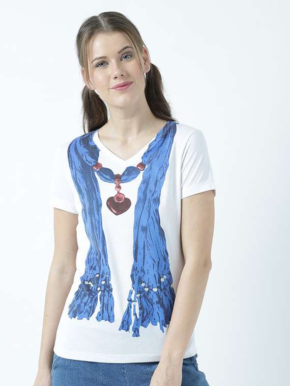 women's front print v neck t-shirt