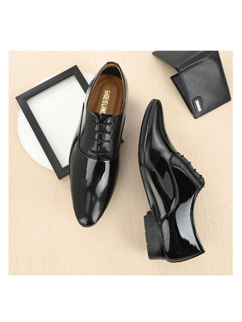 Black Patent Leather Laceup Oxfords