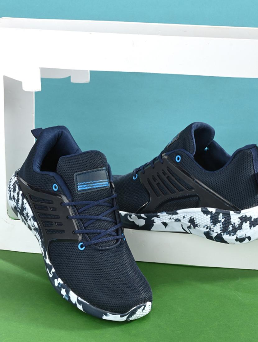 men's lace-up sports shoes - 19585808 - Standard Image - 3