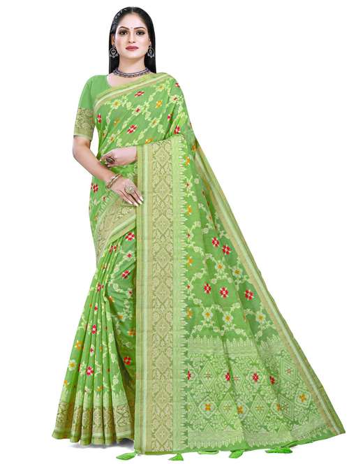 women's self design green colored saree with blouse - 19596927 - Standard Image - 0