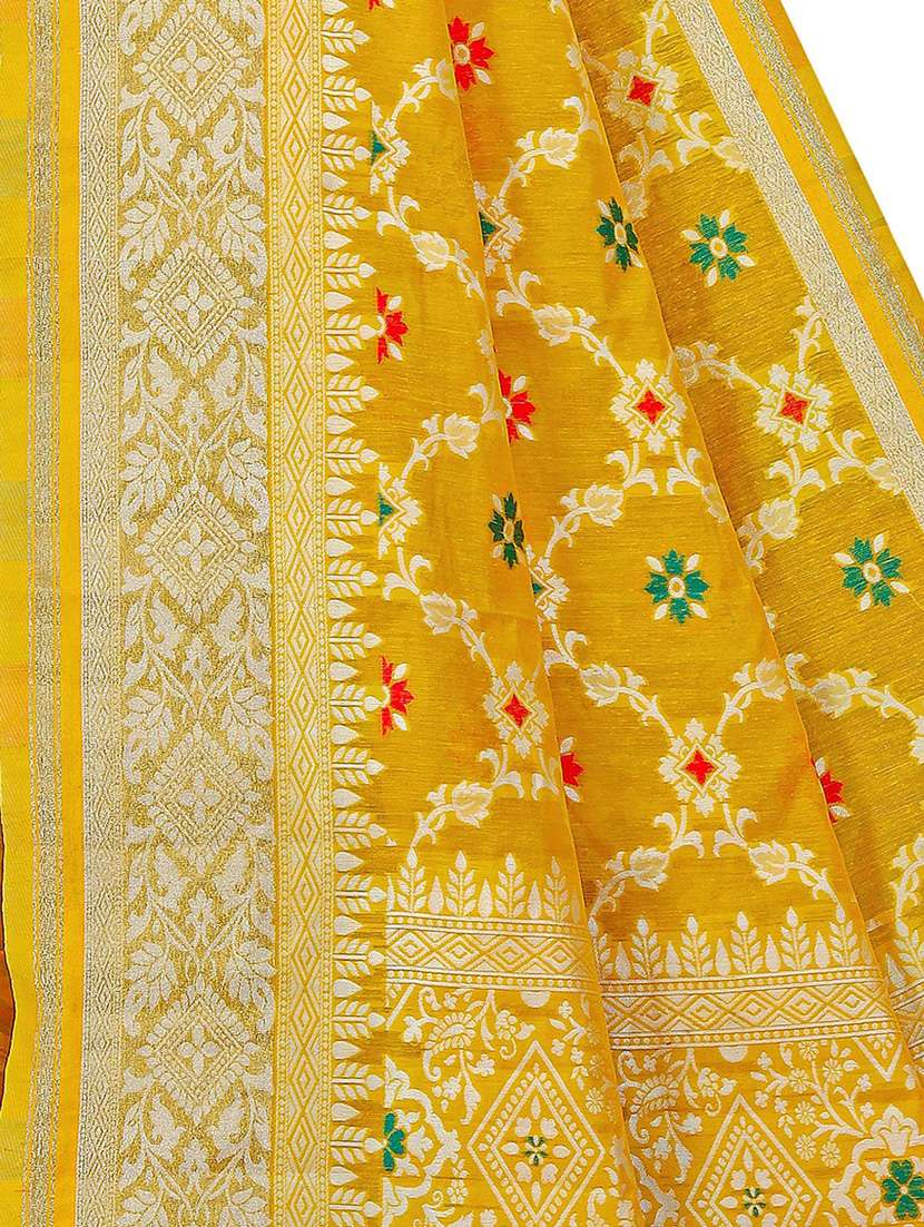 women's printed yellow colored saree with blouse - 19596929 - Standard Image - 3