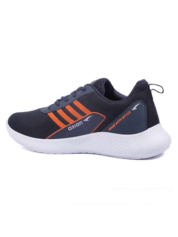 men lace up sports shoes - 19607960 -  Standard Image - 3