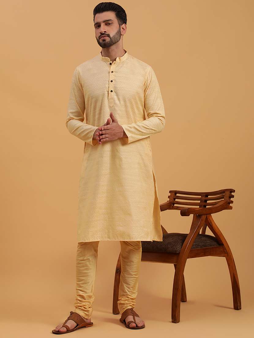 men self design mandarin neck long kurta - 19608215 - Zoom Image - 0