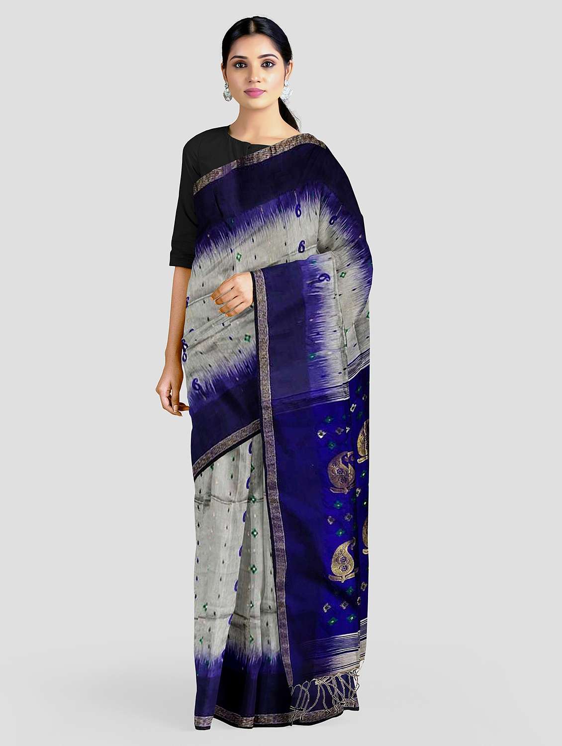 women self design handloom saree