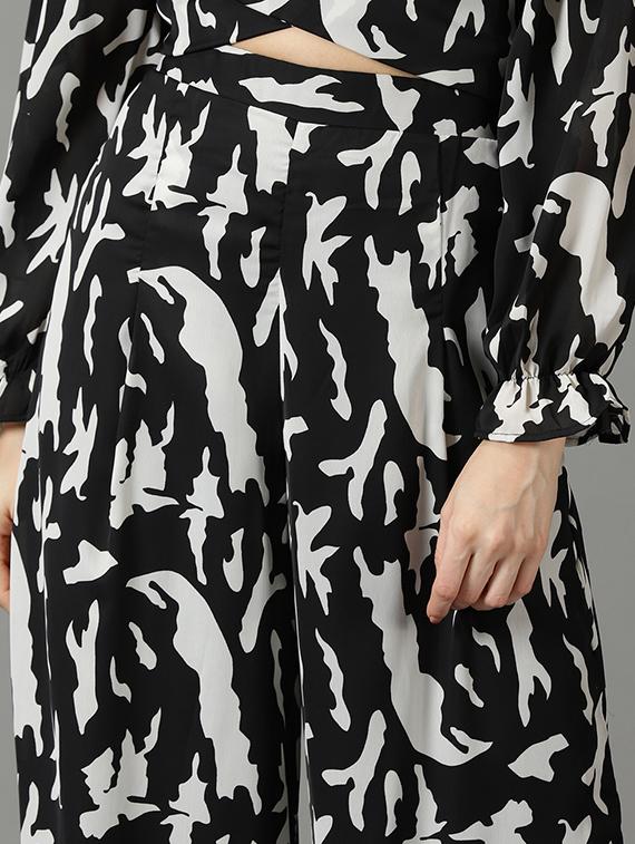 abstract print top and palazzos set co-ord - 19620559 - Standard Image - 5