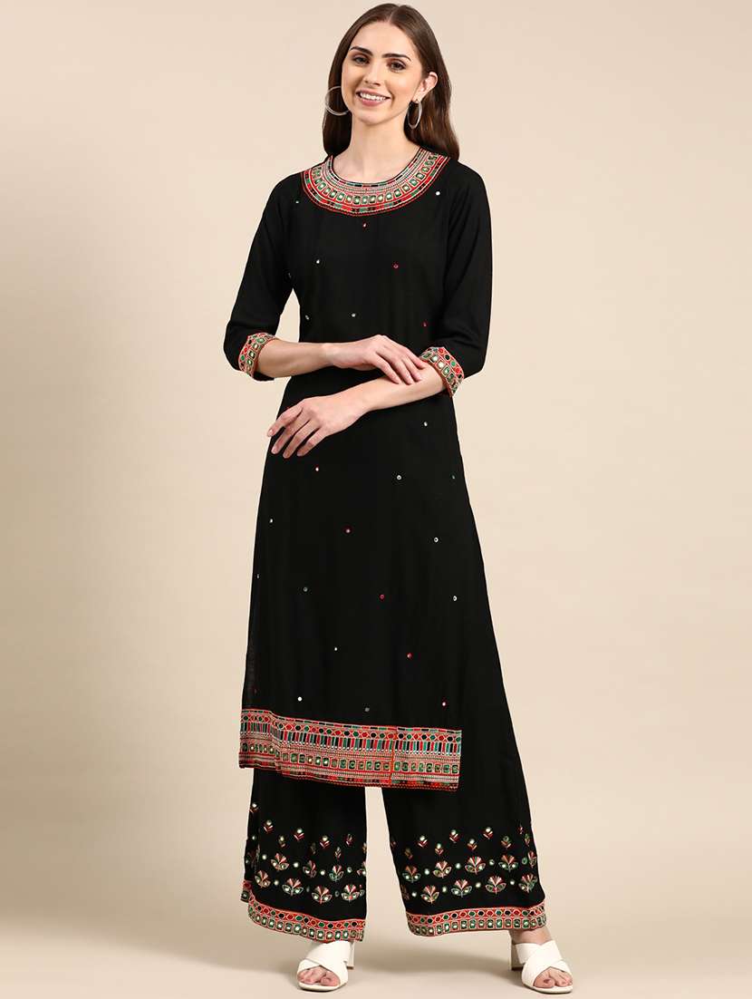 women embroidered kurta palazzo set with duaptta