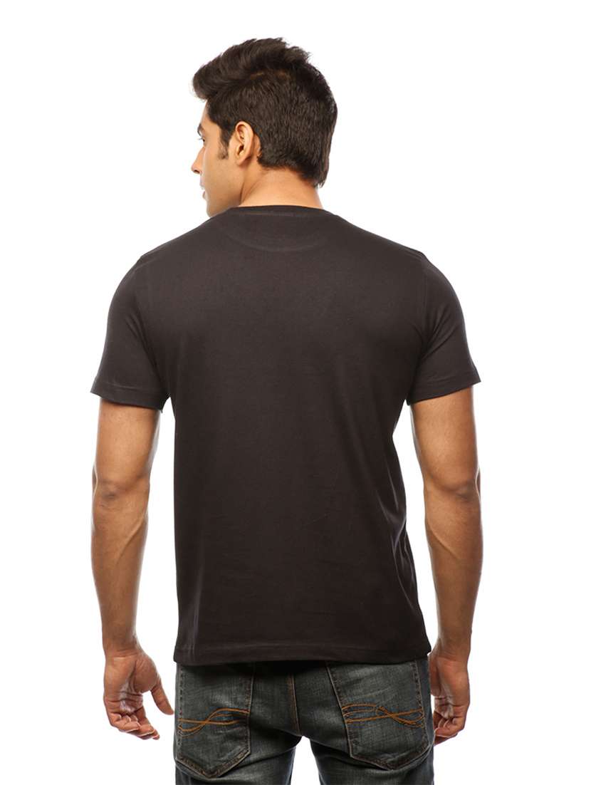 men round neck front print t-shirt - 19649523 -  Standard Image - 3