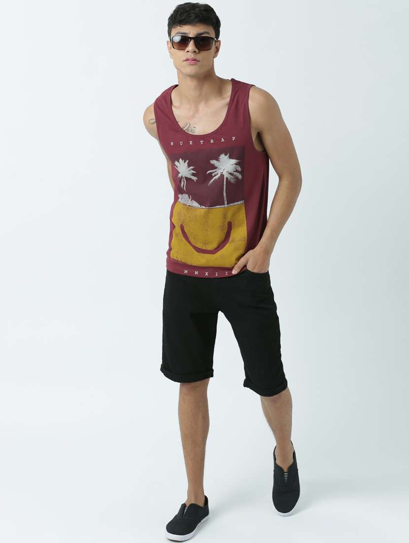 men printed sleeveless vest - 19650021 -  Standard Image - 3