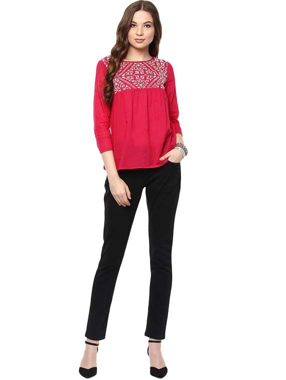 red solid regular top - 19650619 - Standard Image - 3