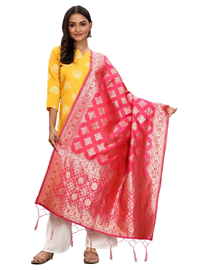 red jaquard dupatta - 19661793 -  Zoom Image - 0