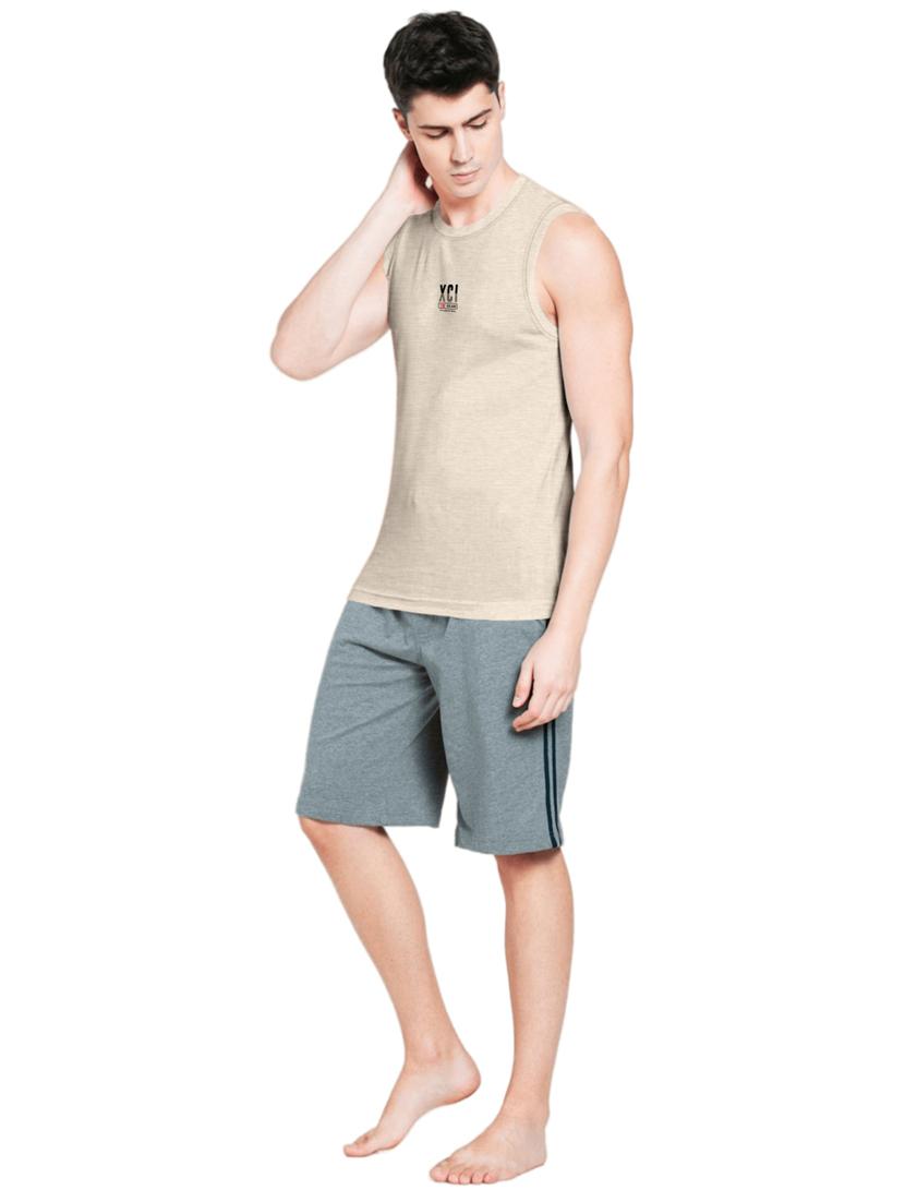 men round neck sleeveless vest - 19662167 - Standard Image - 3