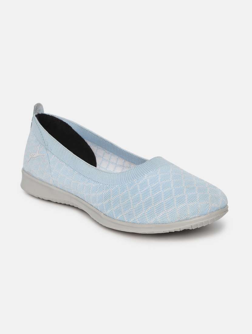 women slip on ballerina