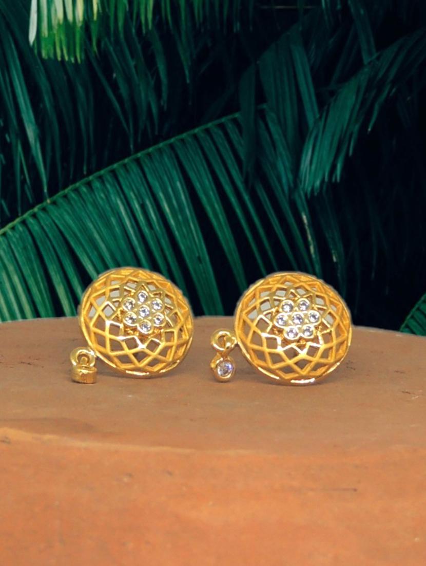 white brass studs earring - 19667205 -  Zoom Image - 0