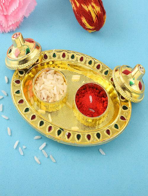 gold plated figurine - 19691181 -  Standard Image - 0