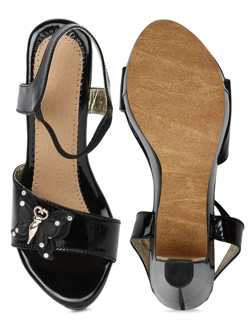 black pump heels - 19696858 -  Standard Image - 5