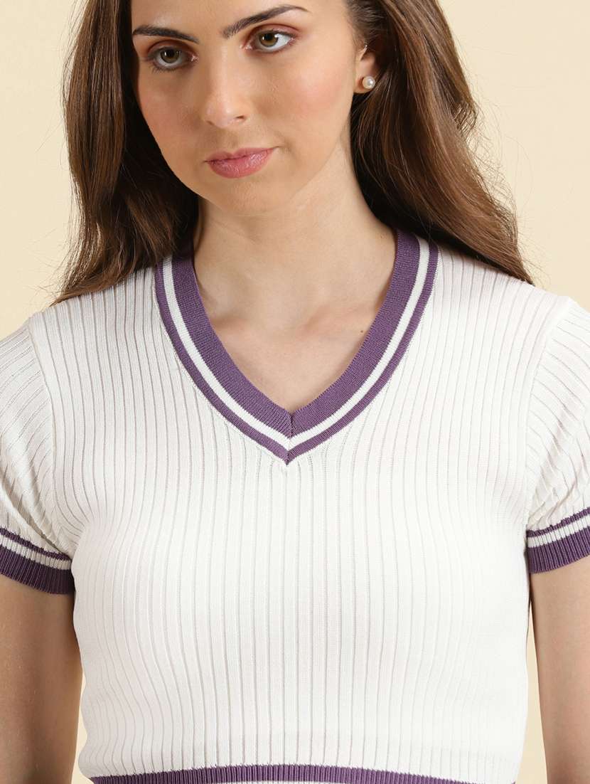 women's crop v neck top - 19699028 -  Standard Image - 5