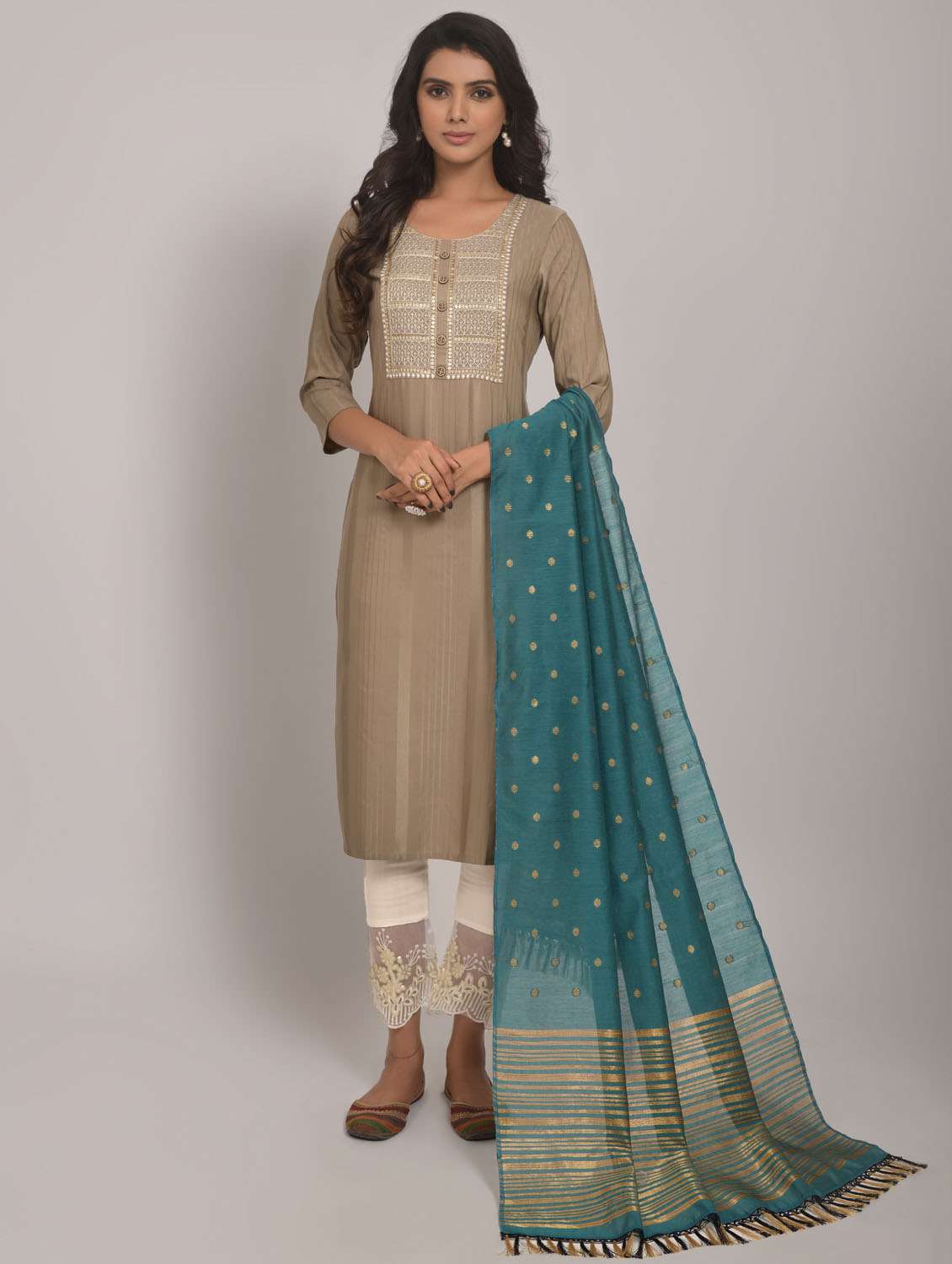 women embroidered kurta dupatta set - 19700163 - Zoom Image - 0